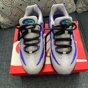 Nike air max sneakers